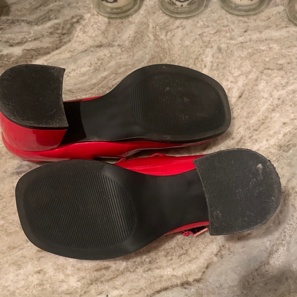 Steve Madden Bold Red Heels - Picture 7 of 8